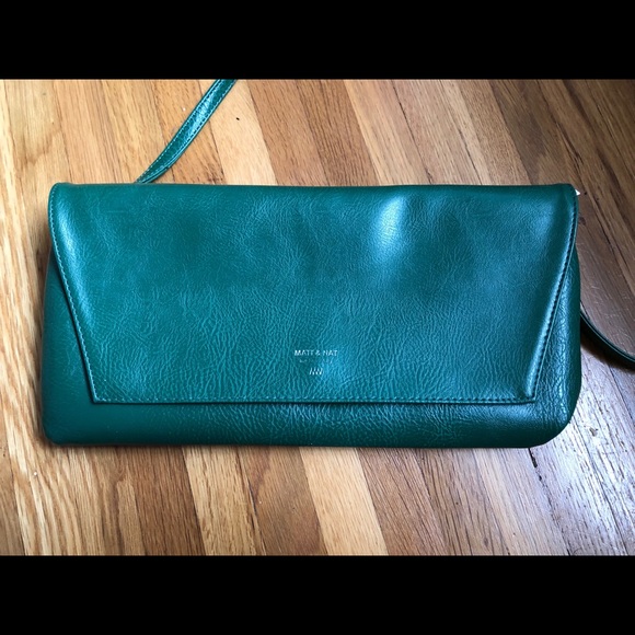 Matt & Nat Satchel - Picture 1 of 7